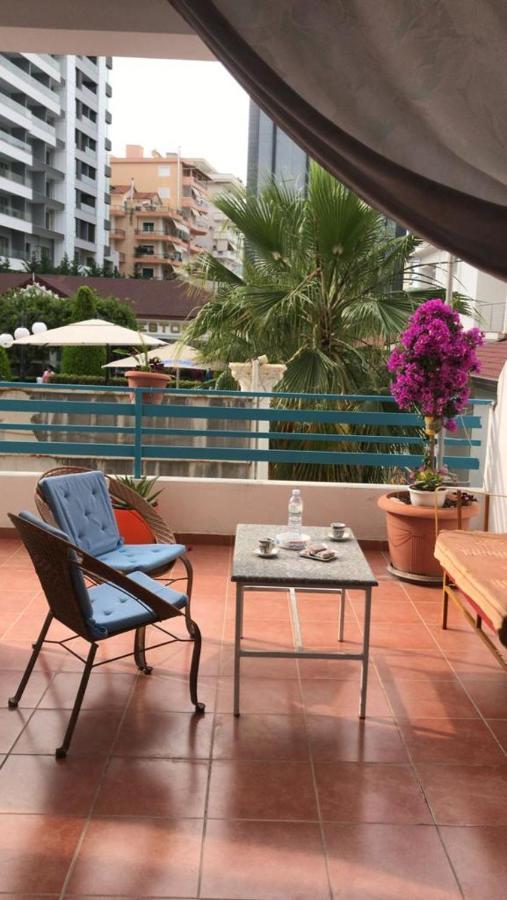 Meni'S Family Apartament Σαράντα Εξωτερικό φωτογραφία