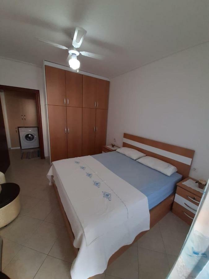 Meni'S Family Apartament Σαράντα Εξωτερικό φωτογραφία